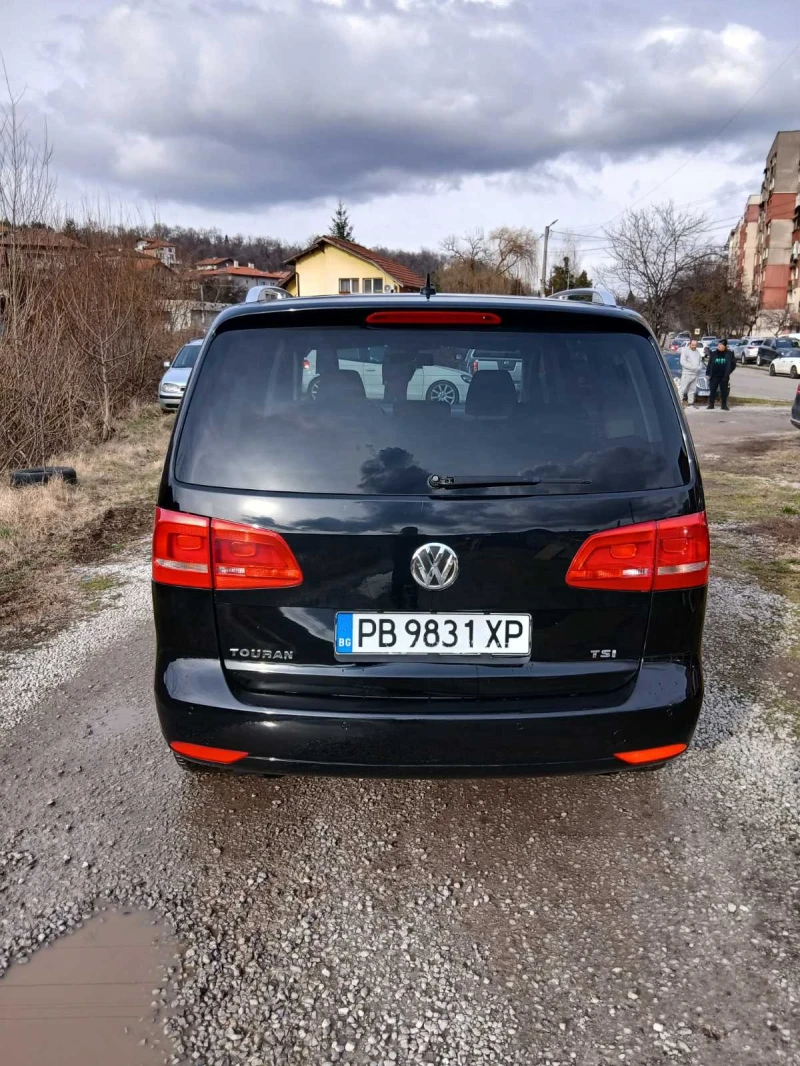 VW Touran 1.6, снимка 4 - Автомобили и джипове - 53418449