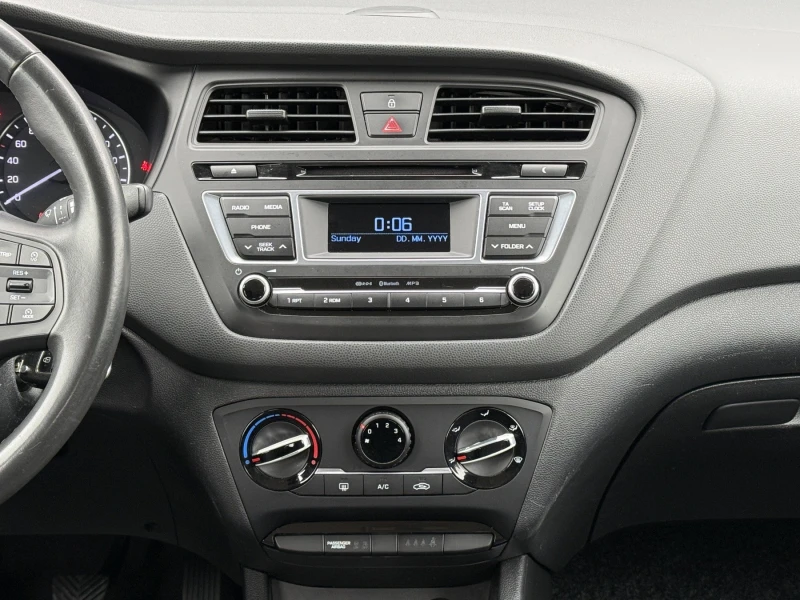 Hyundai I20 1.1crdi Euro6, снимка 11 - Автомобили и джипове - 53468689