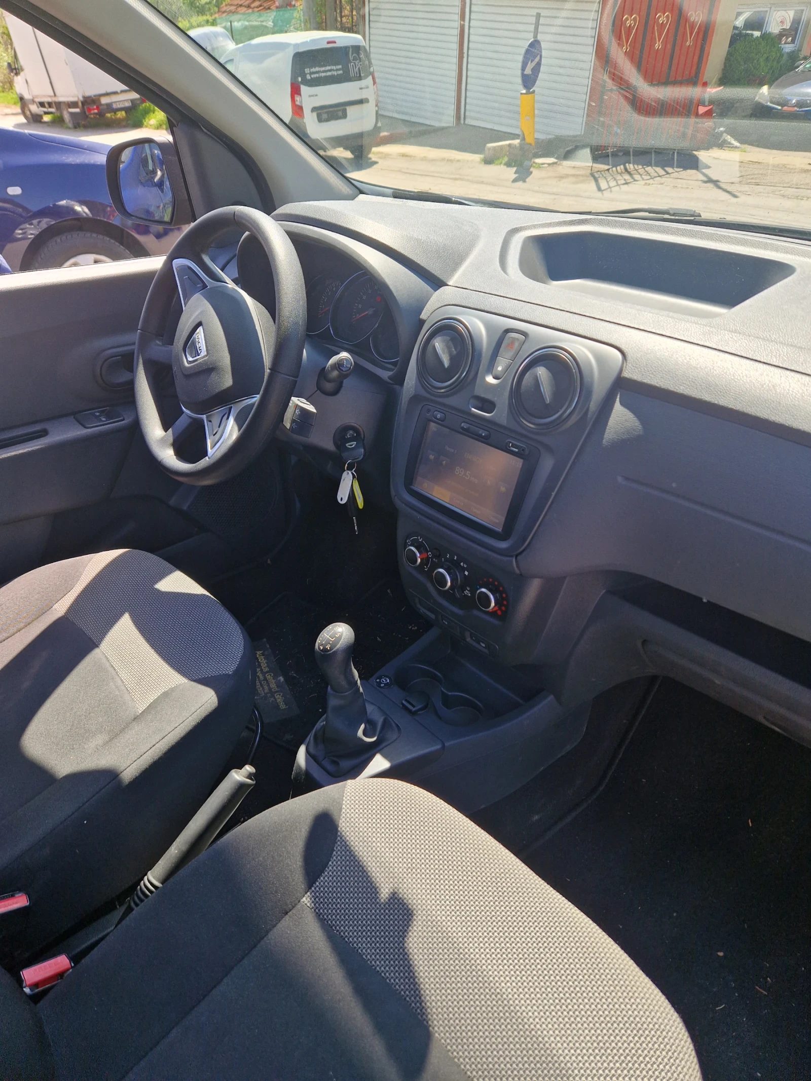 Dacia Lodgy 1.6 Газ - Бензин  - 7 места - изображение 10