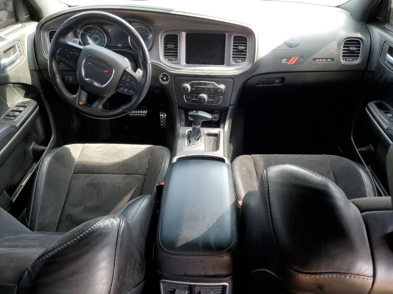 Dodge Charger  - изображение 8