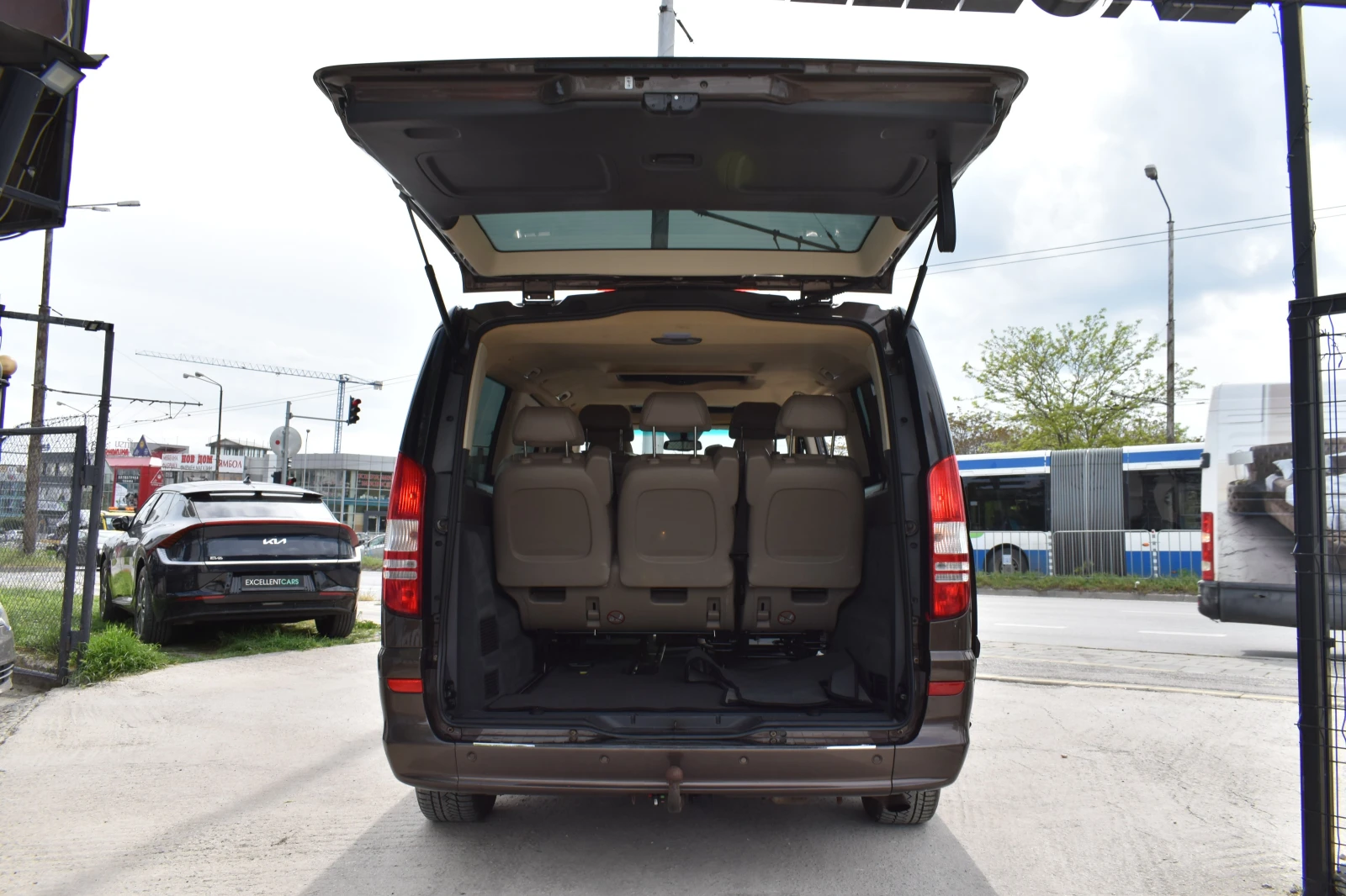 Mercedes-Benz Viano 3.0D* 6+ 1* LONG-BASE* PREMIUM - изображение 8
