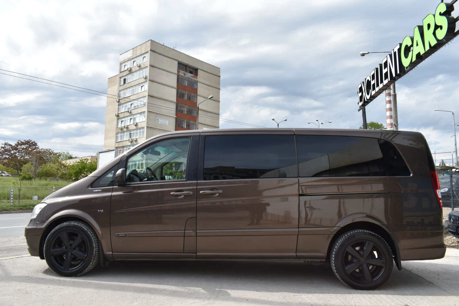 Mercedes-Benz Viano 3.0D* 6+ 1* LONG-BASE* PREMIUM - изображение 3