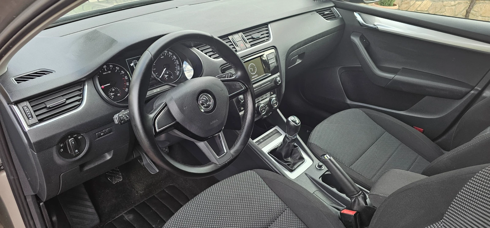 Skoda Octavia 1.6TDI  !!! 139000km  - изображение 10