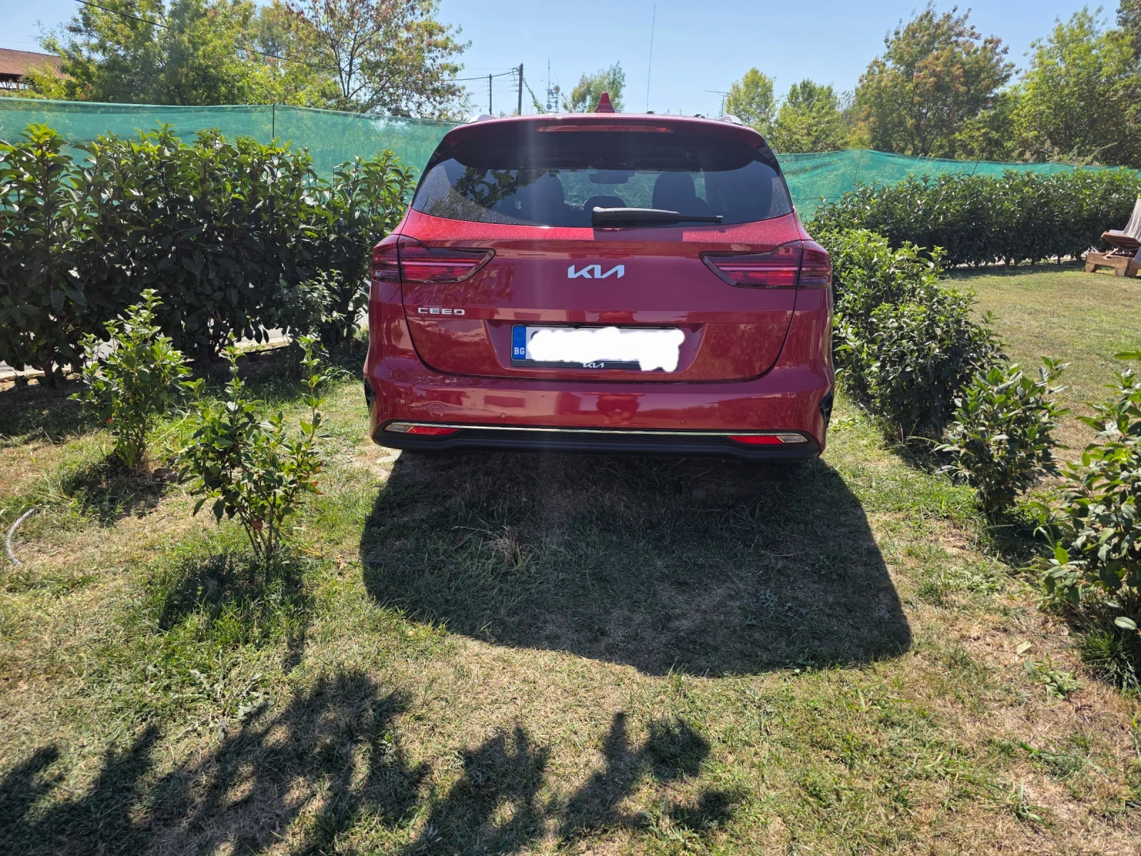 Kia Ceed SW BENZIN 3300km - изображение 2