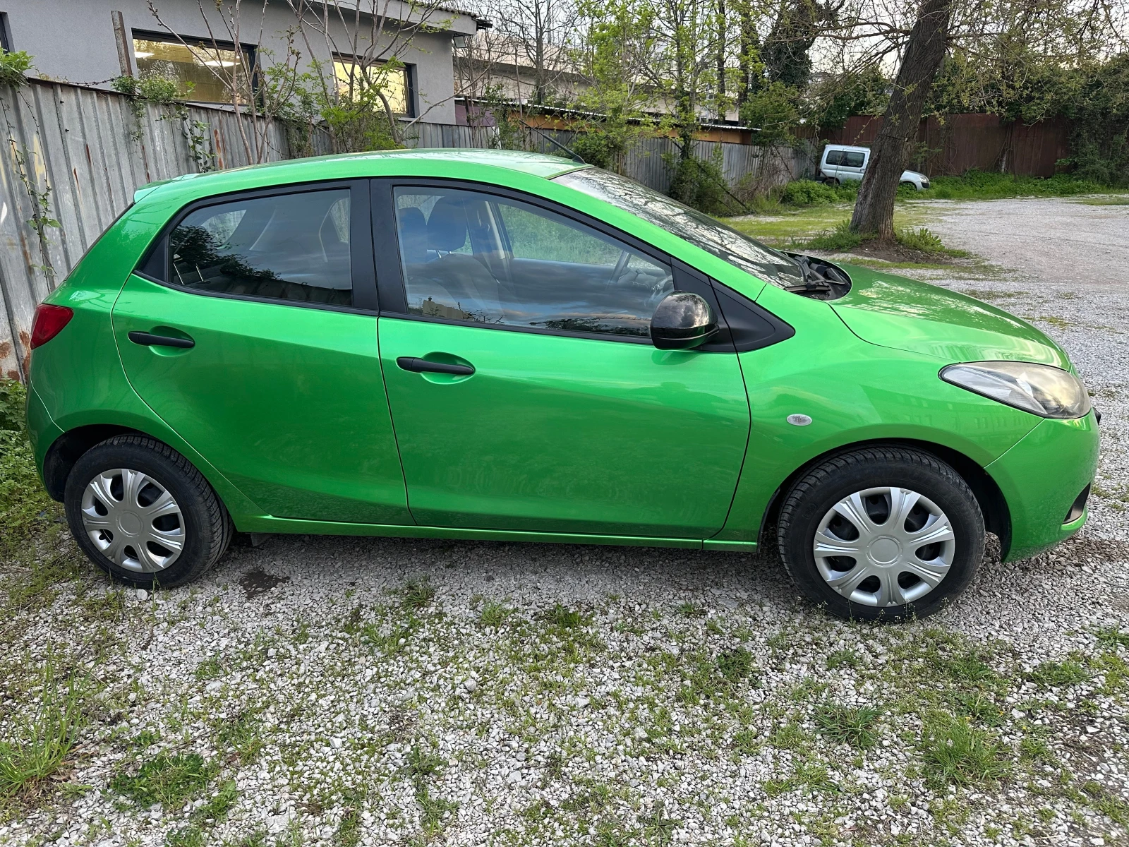 Mazda 2  - изображение 4