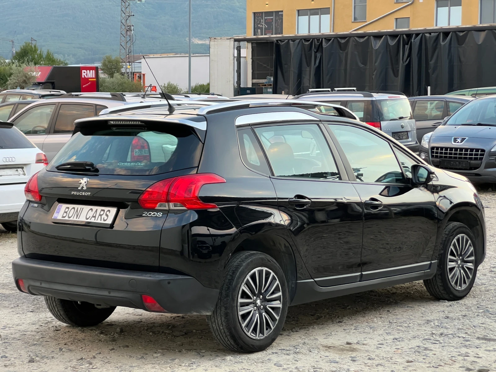 Peugeot 2008 1.2i-82к.с. PureTech EURO6B/ FACELIFT/ Парктроник  - изображение 5
