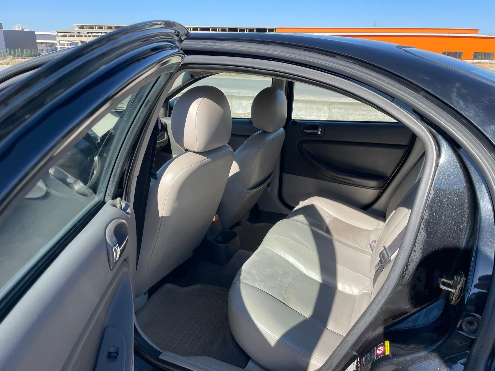 Chrysler Sebring  - изображение 8