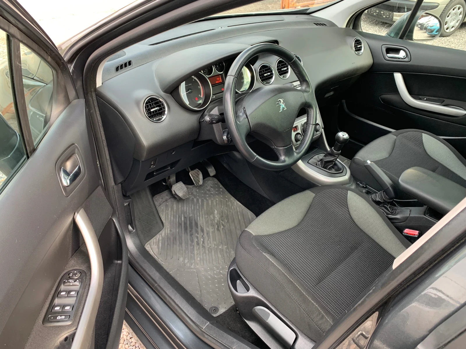 Peugeot 308 SW 1.6HDI | Mobile.bg — изображение 8