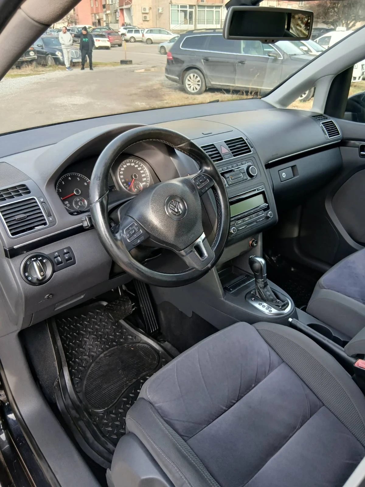 VW Touran 1.6 - изображение 7