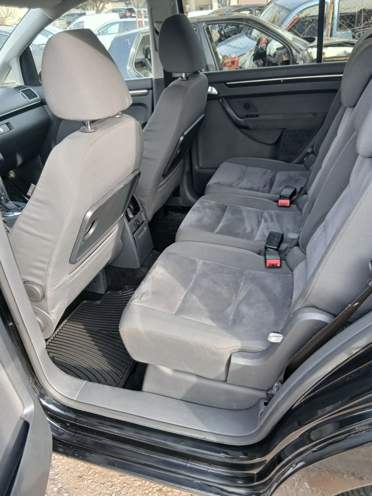 VW Touran 1.6 - изображение 9