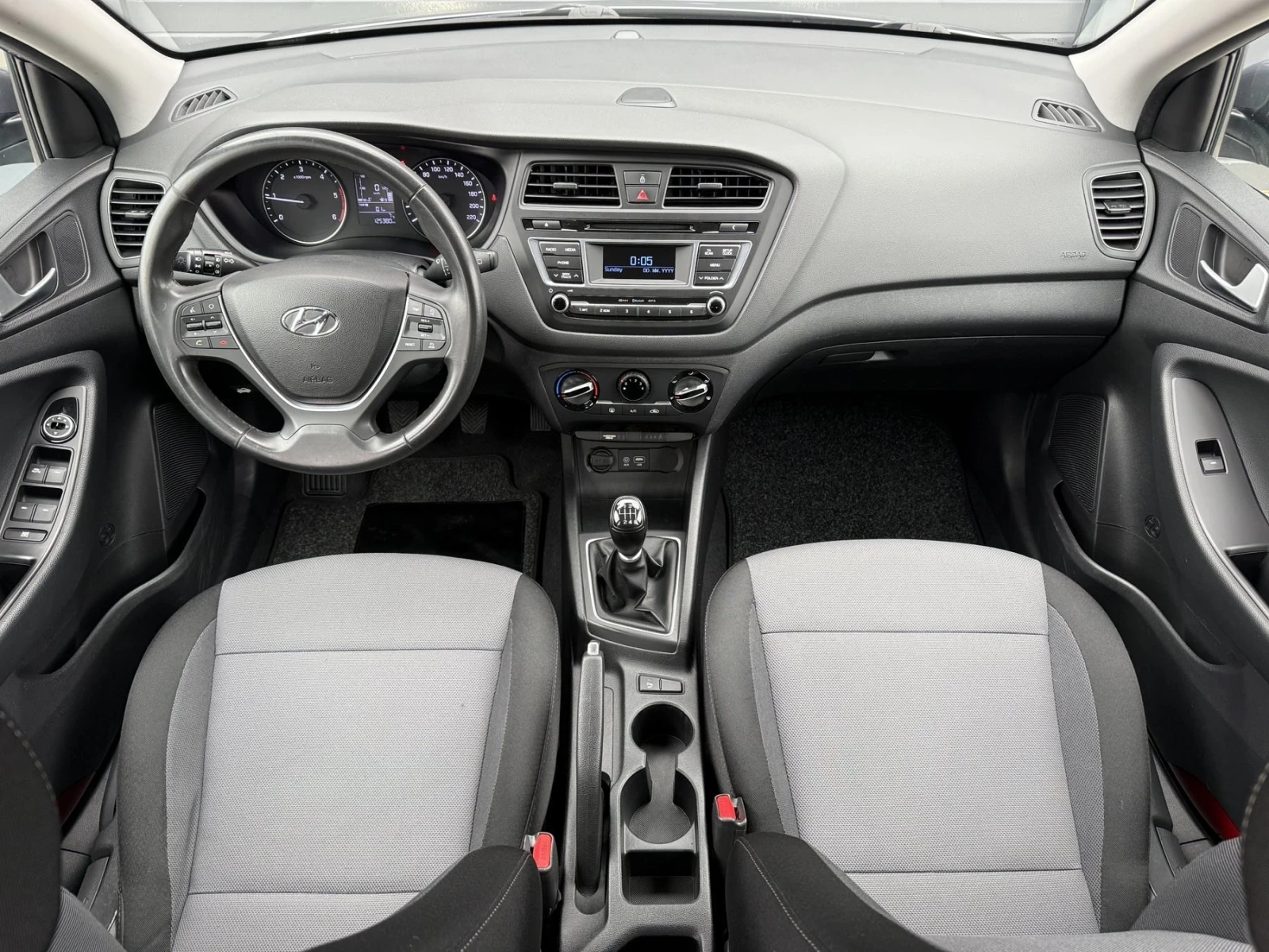 Hyundai I20 1.1crdi Euro6 | Mobile.bg � ����������� 10