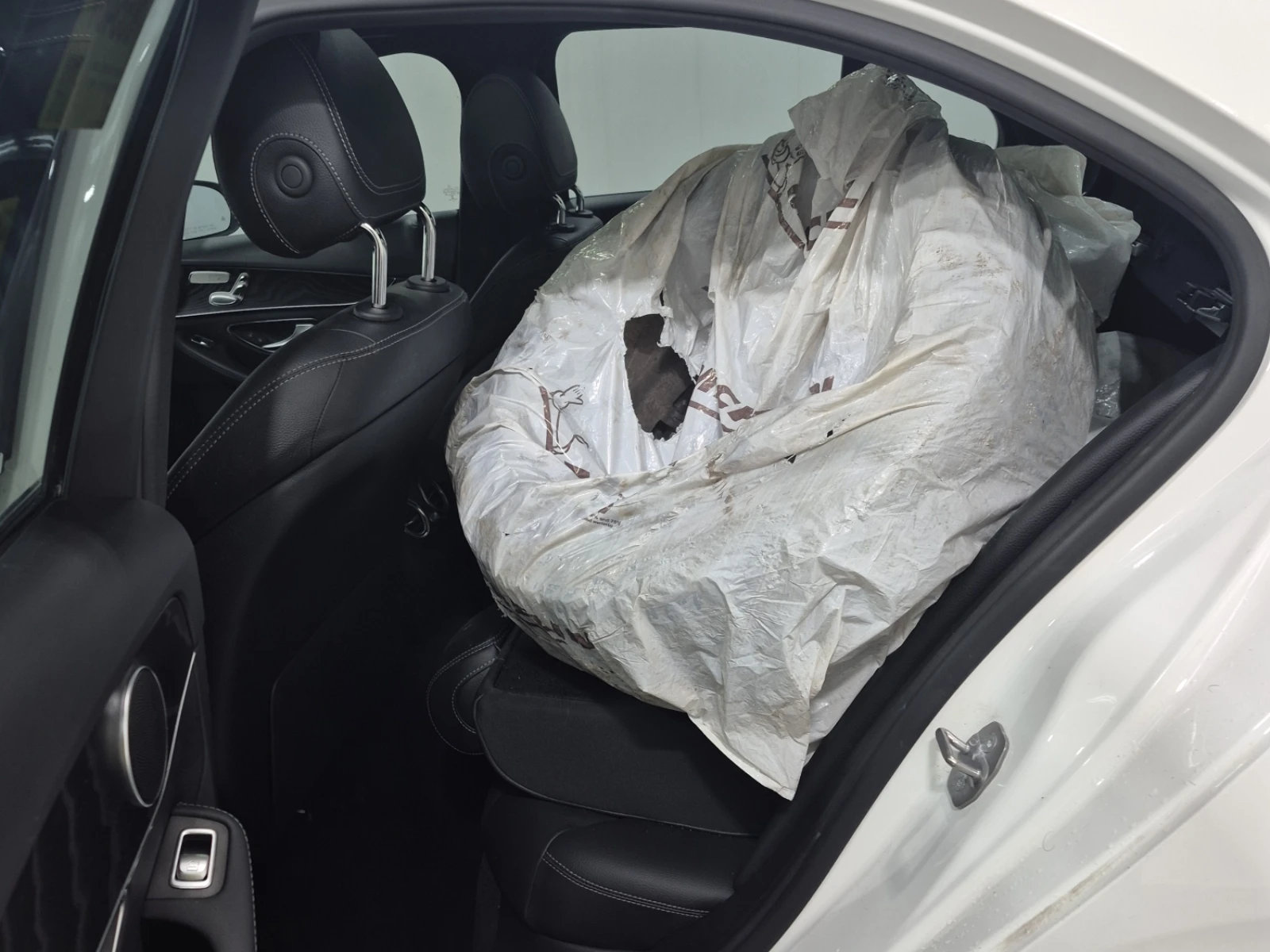 Mercedes-Benz C 300 4MATIC - изображение 10