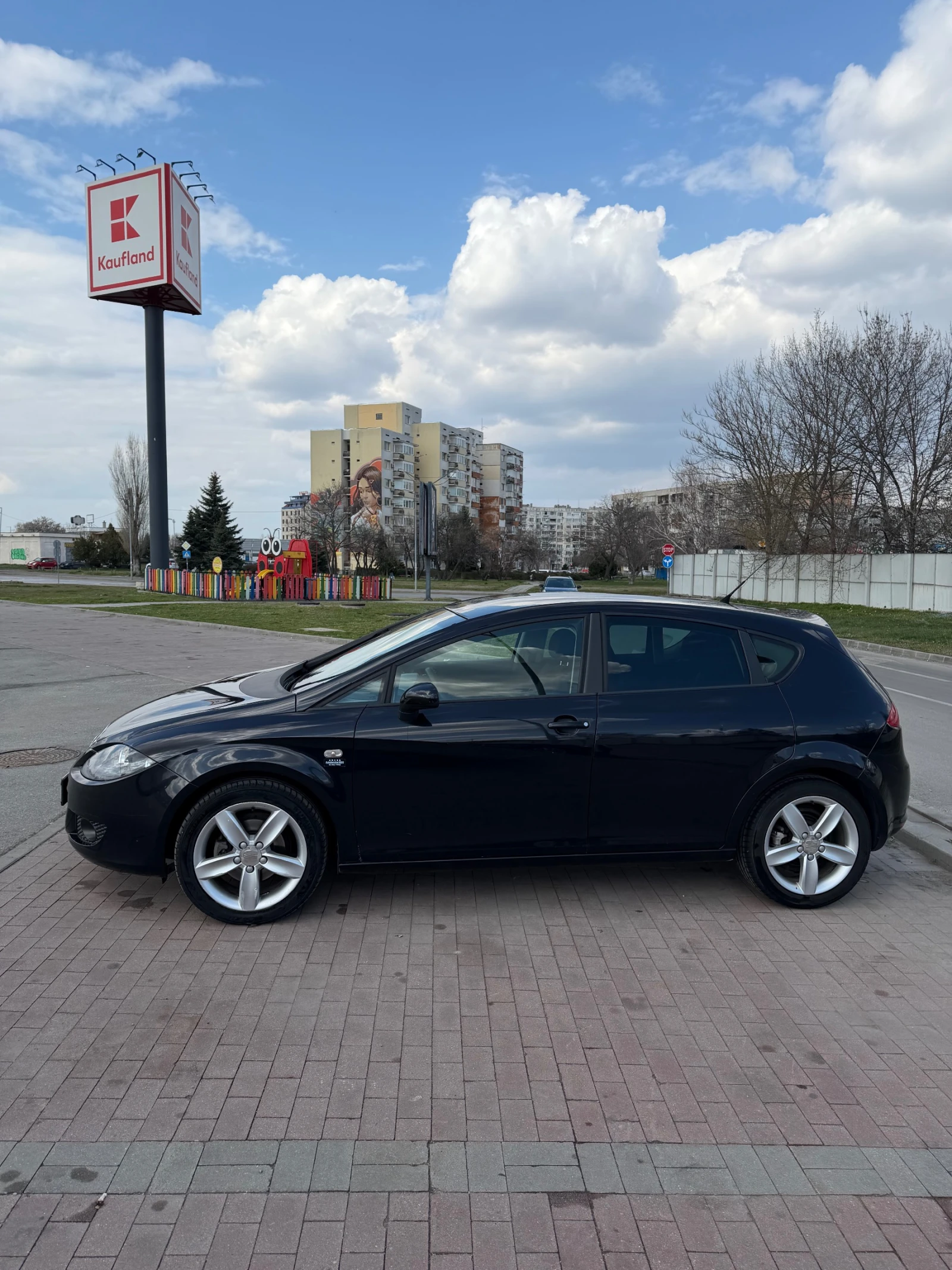 Seat Leon 1.9 tdi, снимка 2 - Автомобили и джипове - 53973483