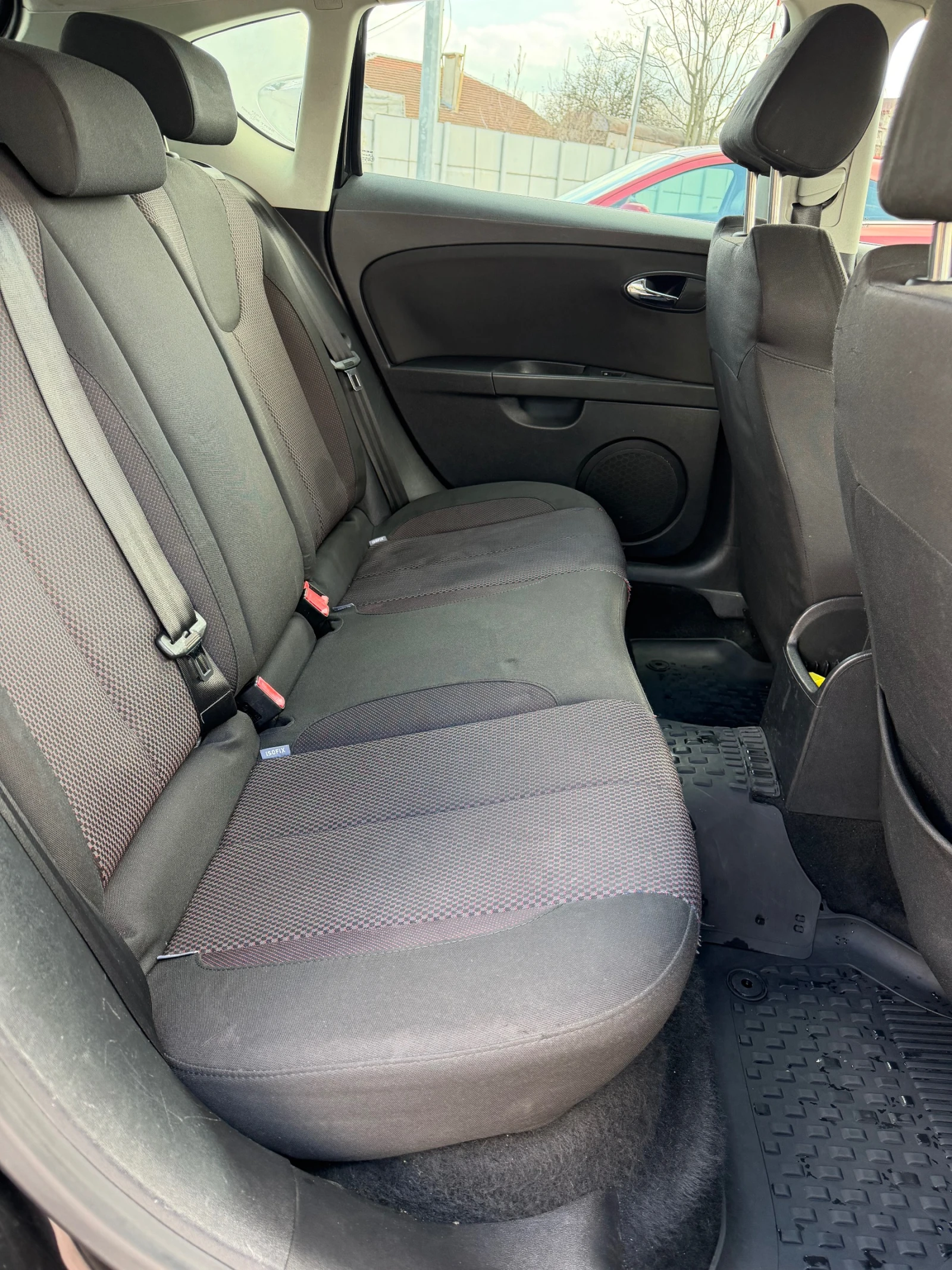 Seat Leon 1.9 tdi, снимка 13 - Автомобили и джипове - 53973483