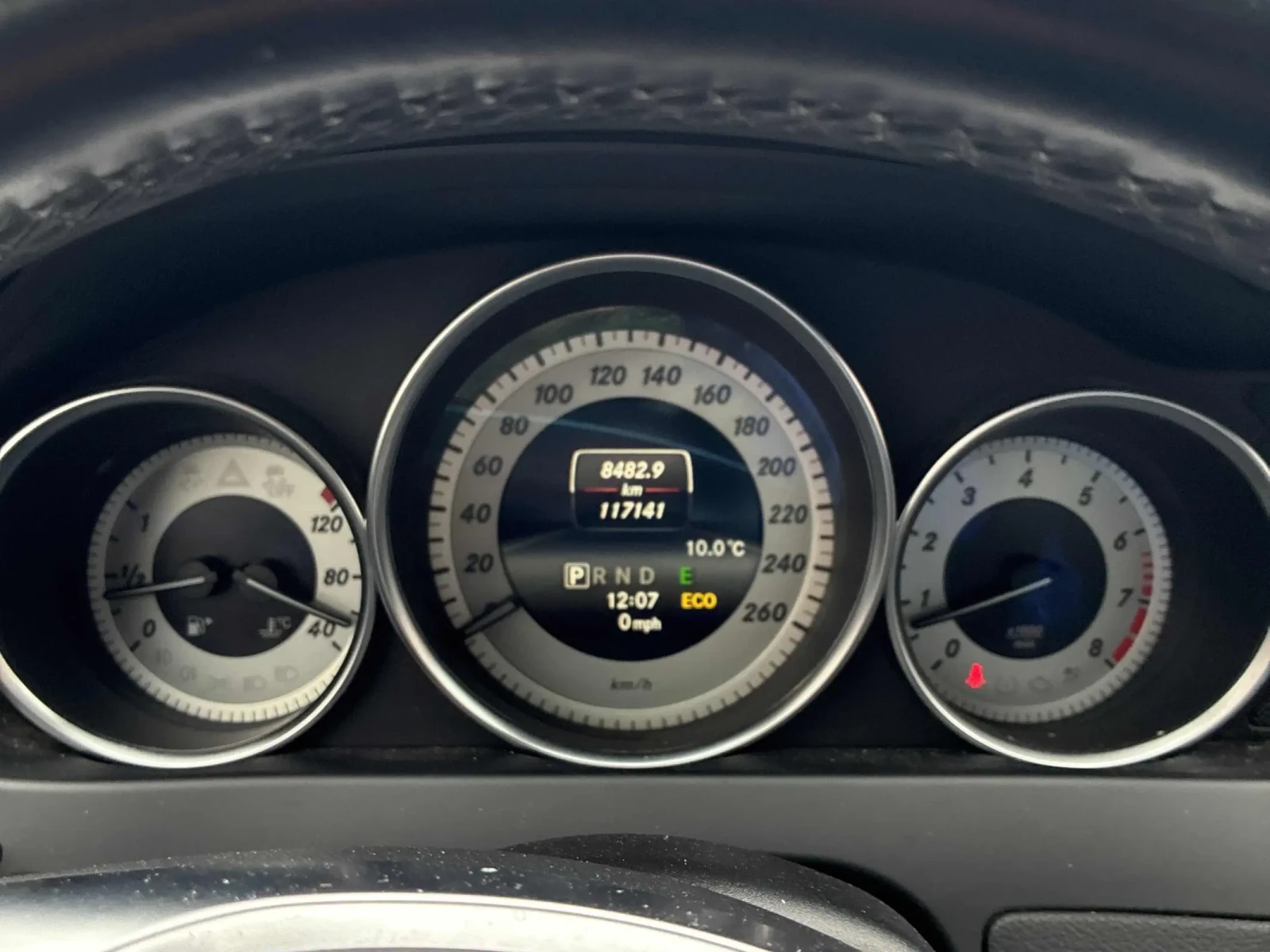 Mercedes-Benz C 350 4 MATIC * CARFAX * ПАНОРАМА * KEYLESS * ПОДГРЕВИ, снимка 9 - Автомобили и джипове - 54006711