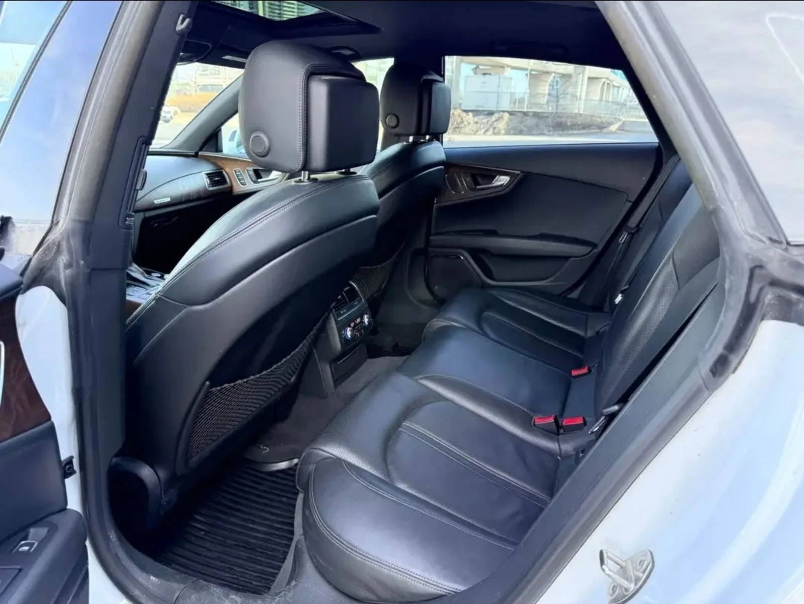 Audi A7 2016/Face/BOSE/MASSAGE/ЛЮК/360/8ZF, снимка 11 - Автомобили и джипове - 54136115