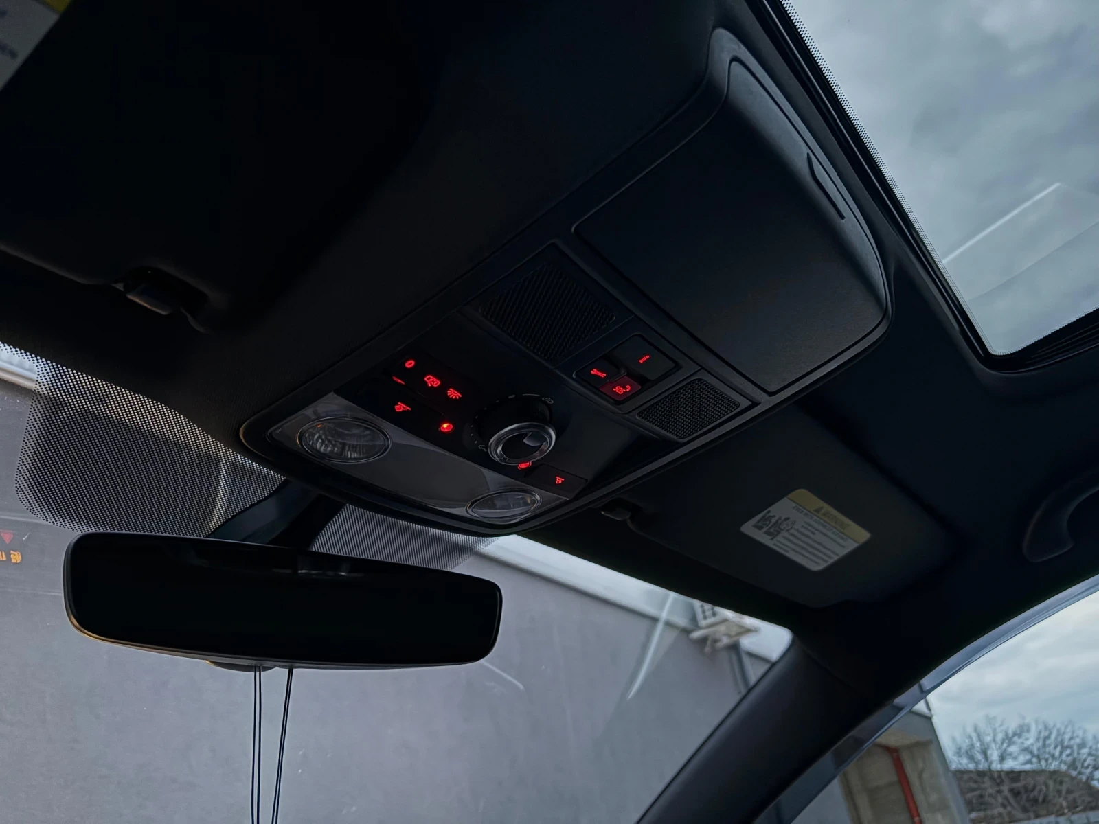 VW Golf GTI Jetta GLI 2018 DSG/Автомат/Шибедах/Обслужен/, снимка 10 - Автомобили и джипове - 54139165