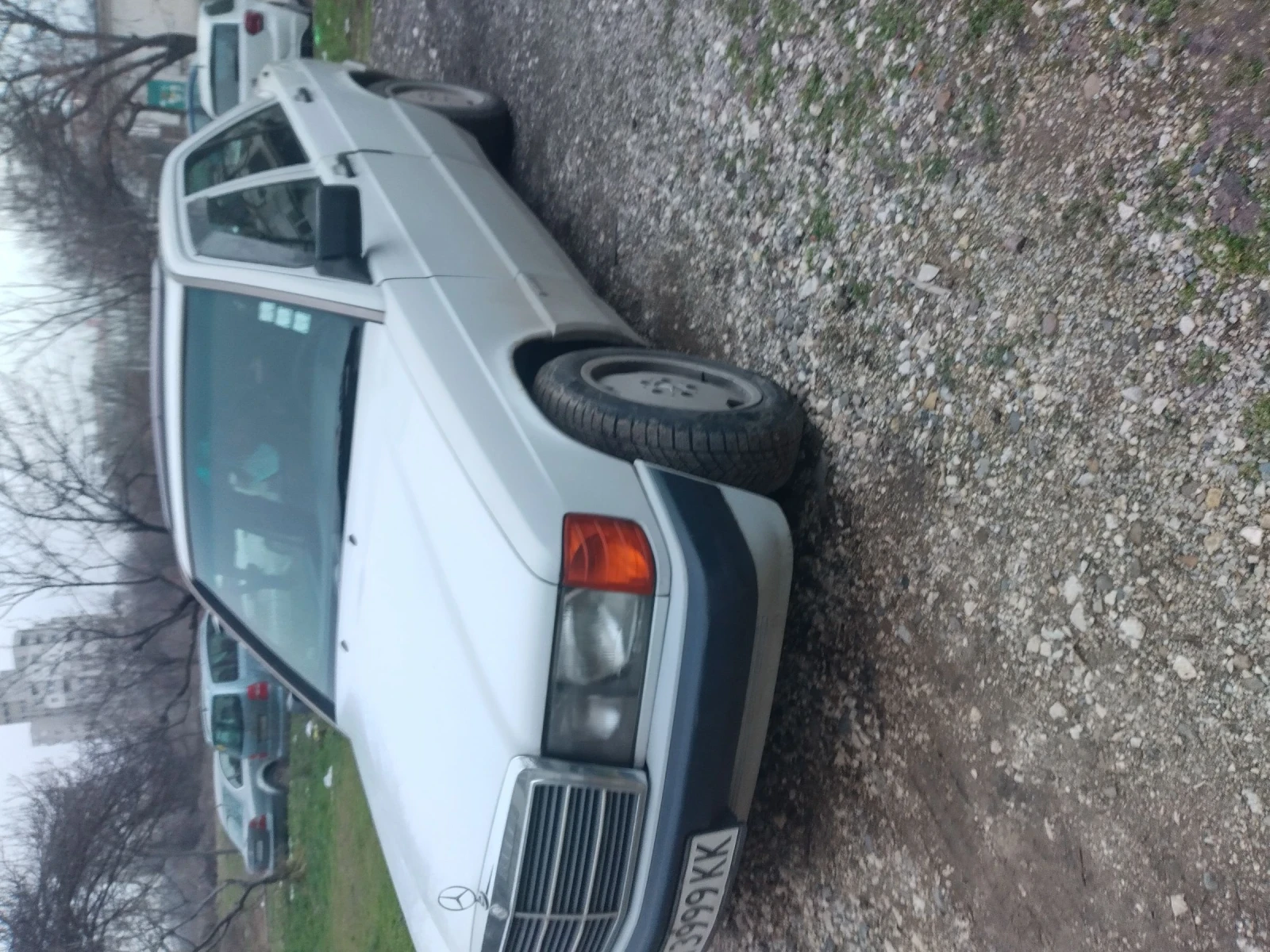 Mercedes-Benz 190, снимка 4 - Автомобили и джипове - 54245816