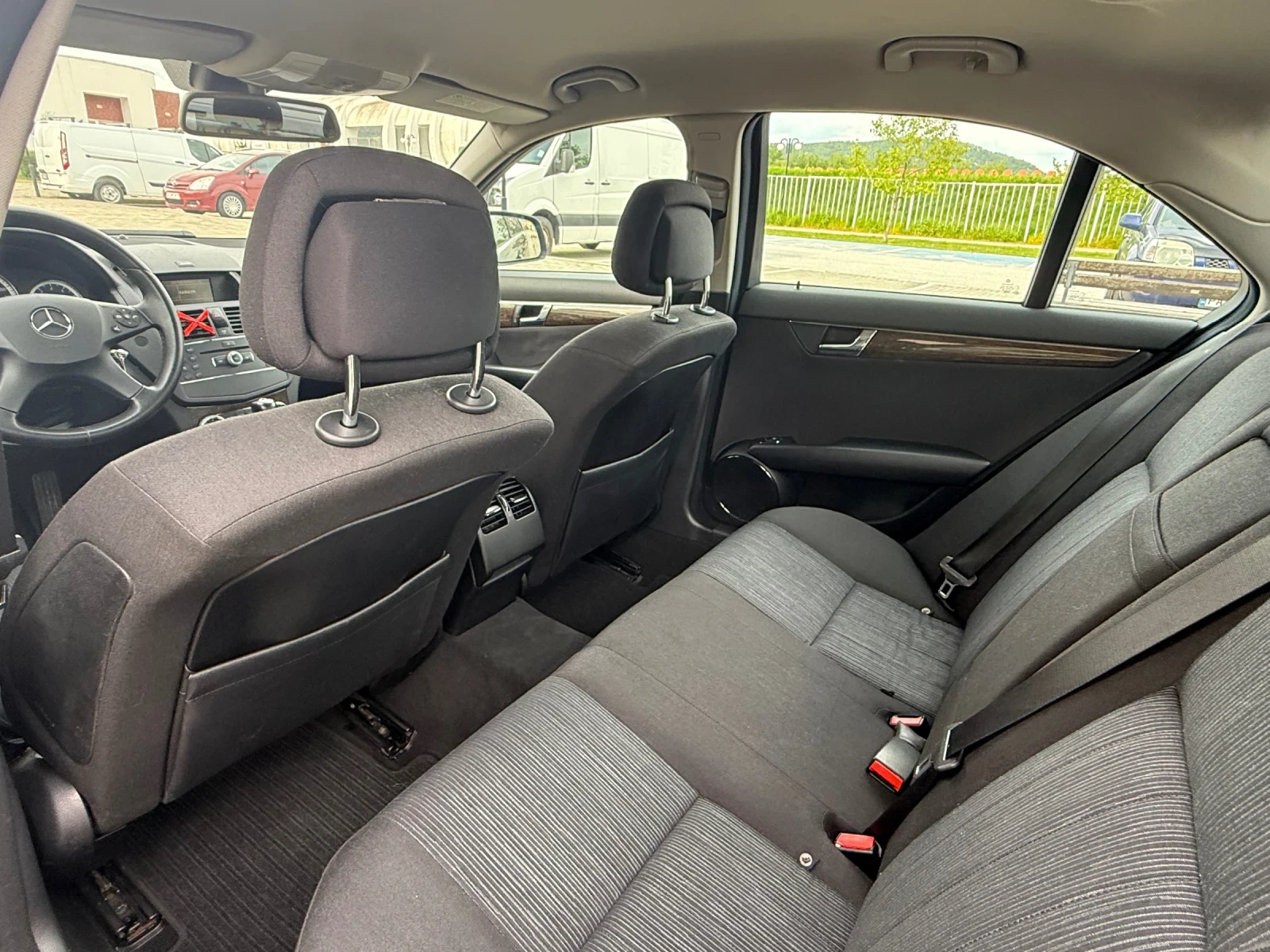 Mercedes-Benz C 230 ЛИЗИНГ/БАРТЕР, снимка 16 - Автомобили и джипове - 54420128