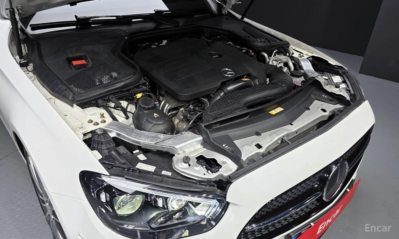 Mercedes-Benz E 350 AMG* LINE* 4MATIC* BURMESTER* ОБДУХВАНЕ* ДИСТРОНИК, снимка 17 - Автомобили и джипове - 54424120