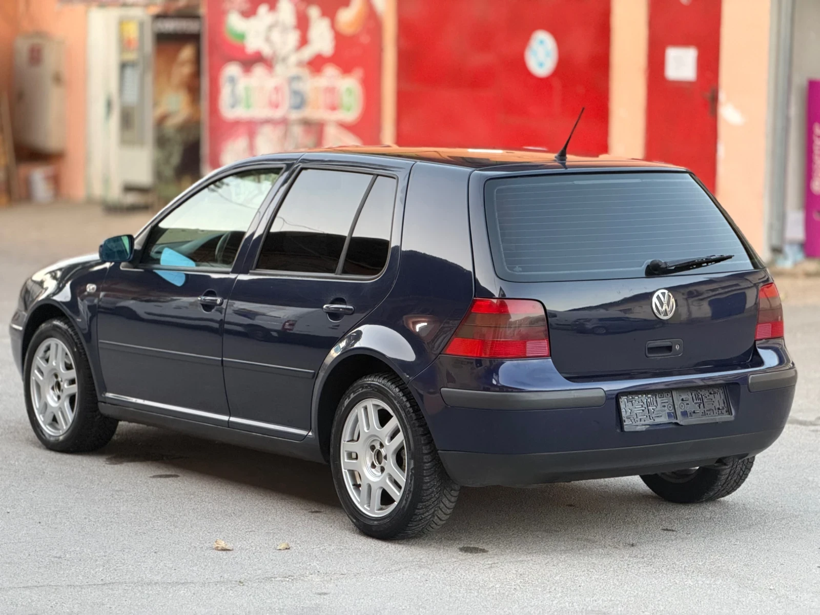 VW Golf 1.9 TDI 90 к.с., снимка 7 - Автомобили и джипове - 55494542