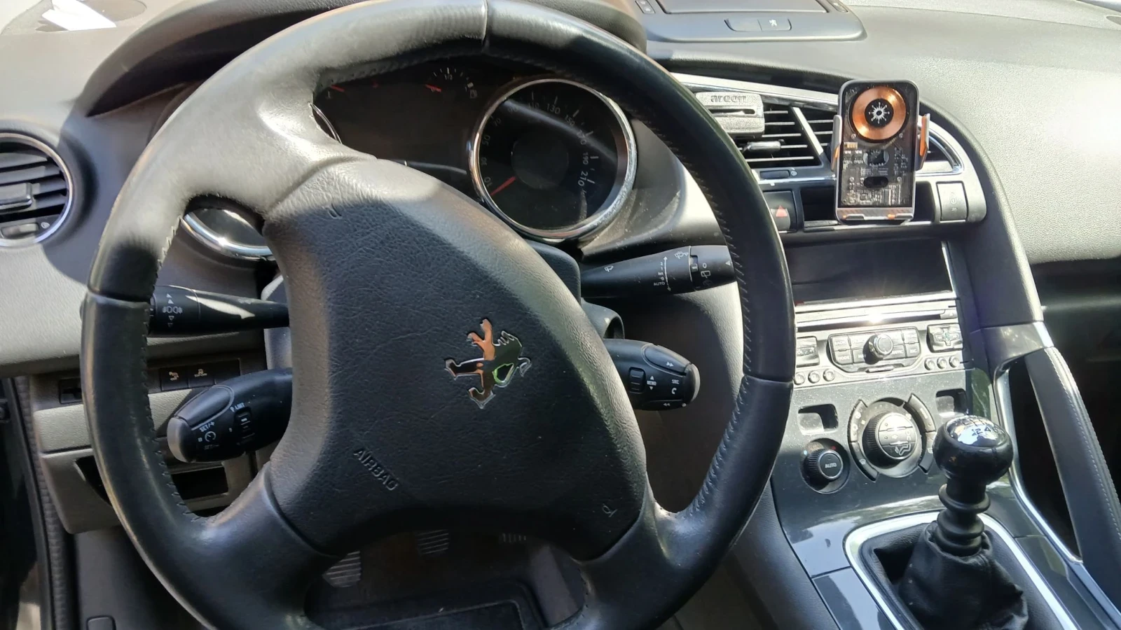 Peugeot 3008 1.6 HDI, снимка 10 - Автомобили и джипове - 55876527