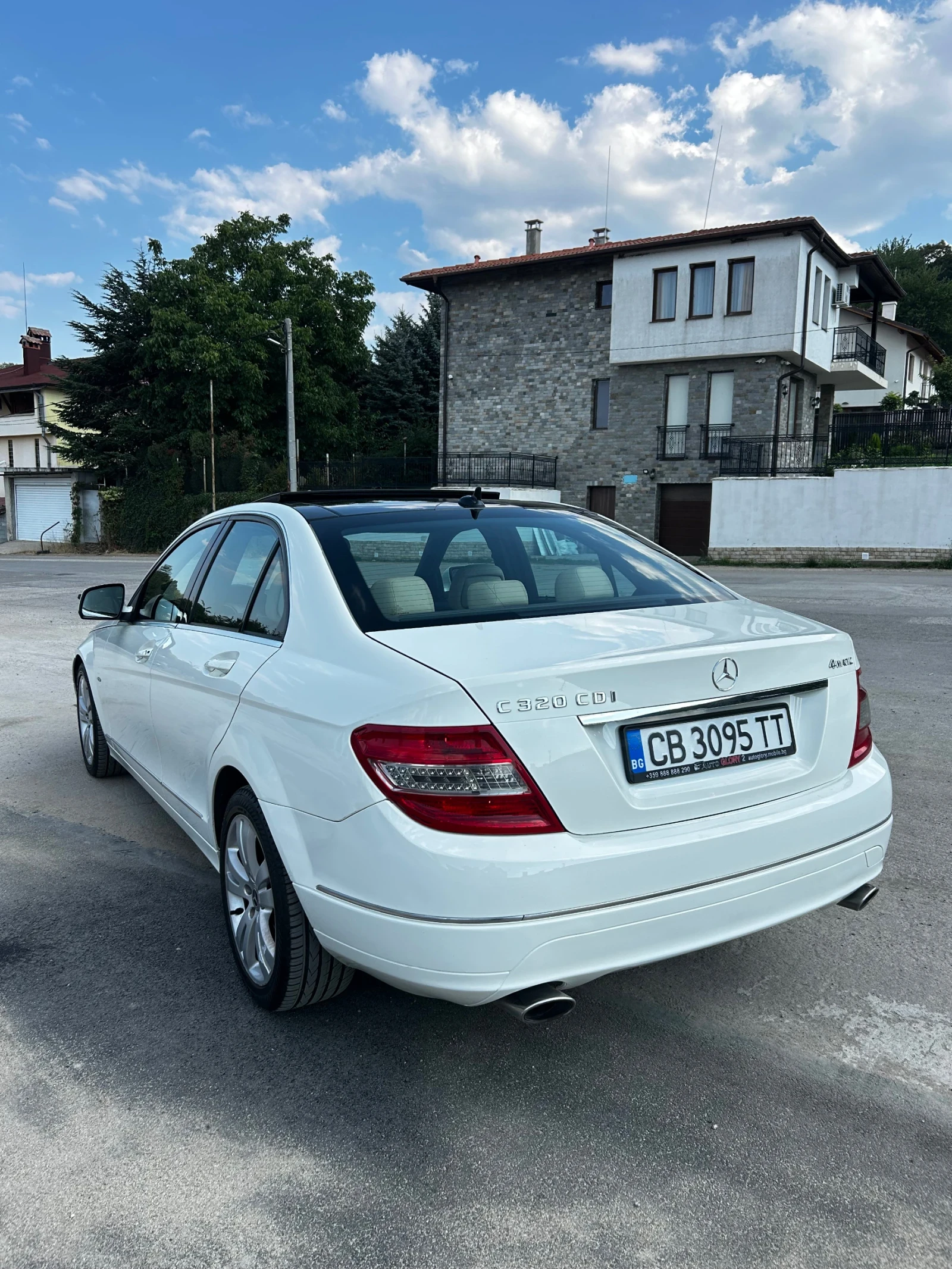 Mercedes-Benz C 320 Сменена верига, снимка 4 - Автомобили и джипове - 55883994
