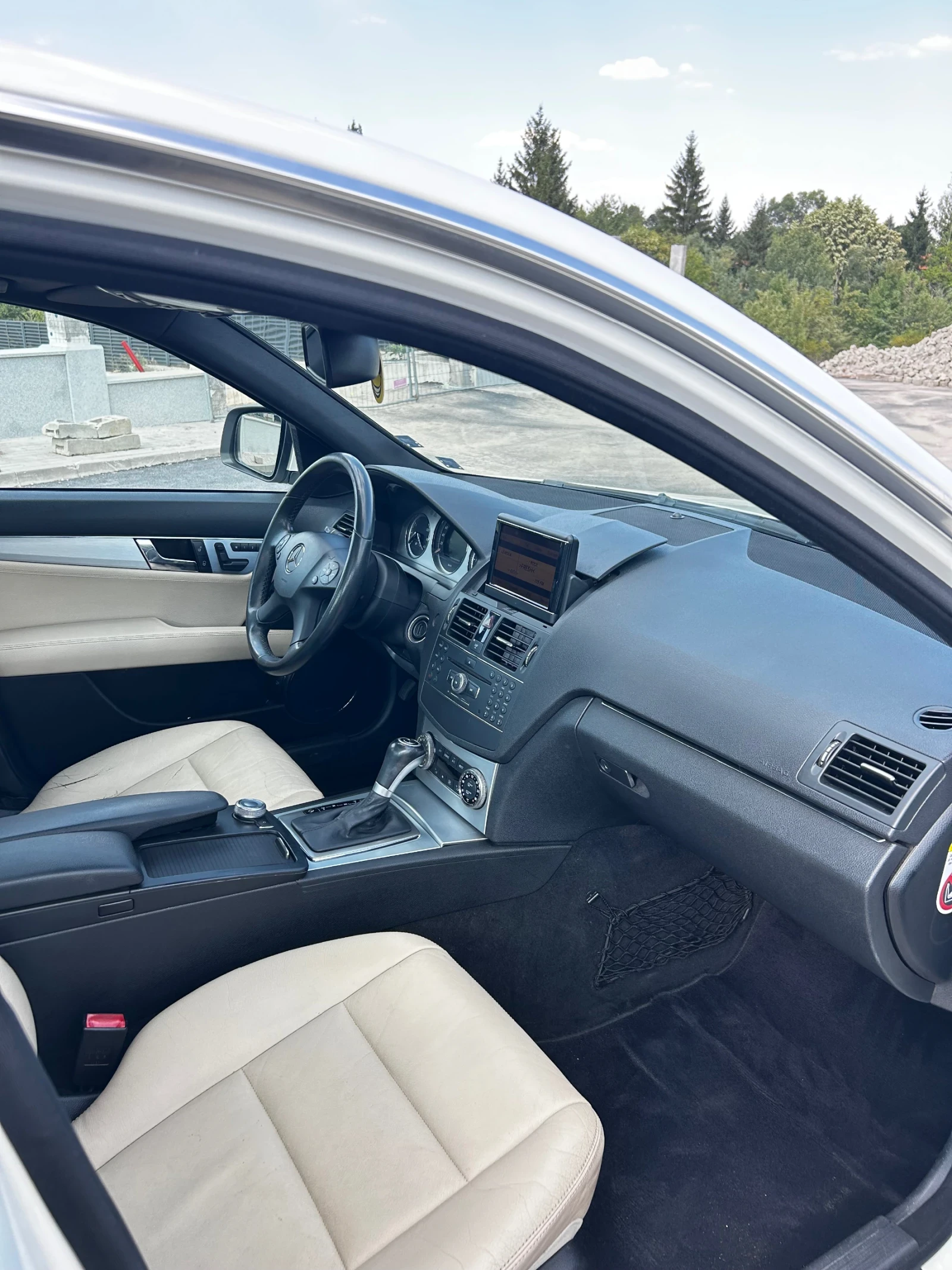 Mercedes-Benz C 320 Сменена верига, снимка 8 - Автомобили и джипове - 55883994