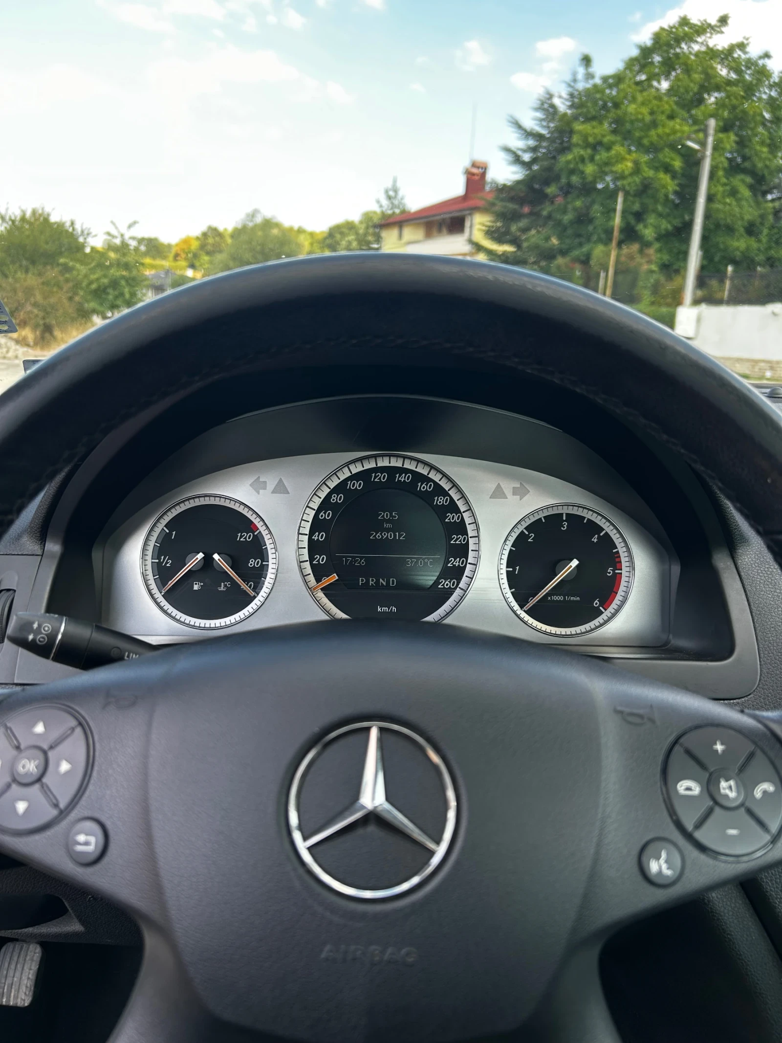 Mercedes-Benz C 320 Сменена верига, снимка 13 - Автомобили и джипове - 55883994