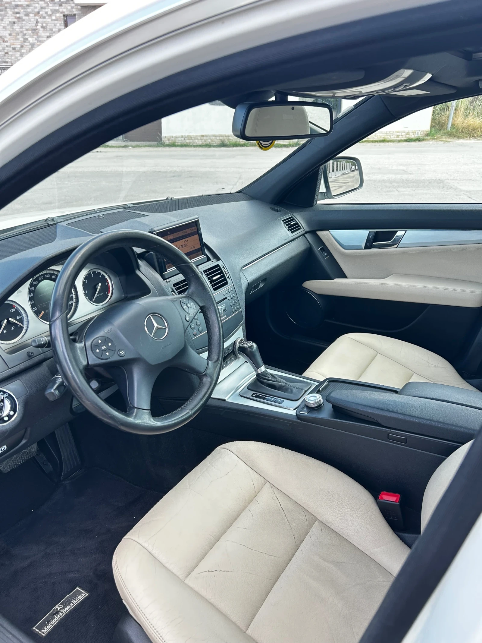 Mercedes-Benz C 320 Сменена верига, снимка 7 - Автомобили и джипове - 55883994