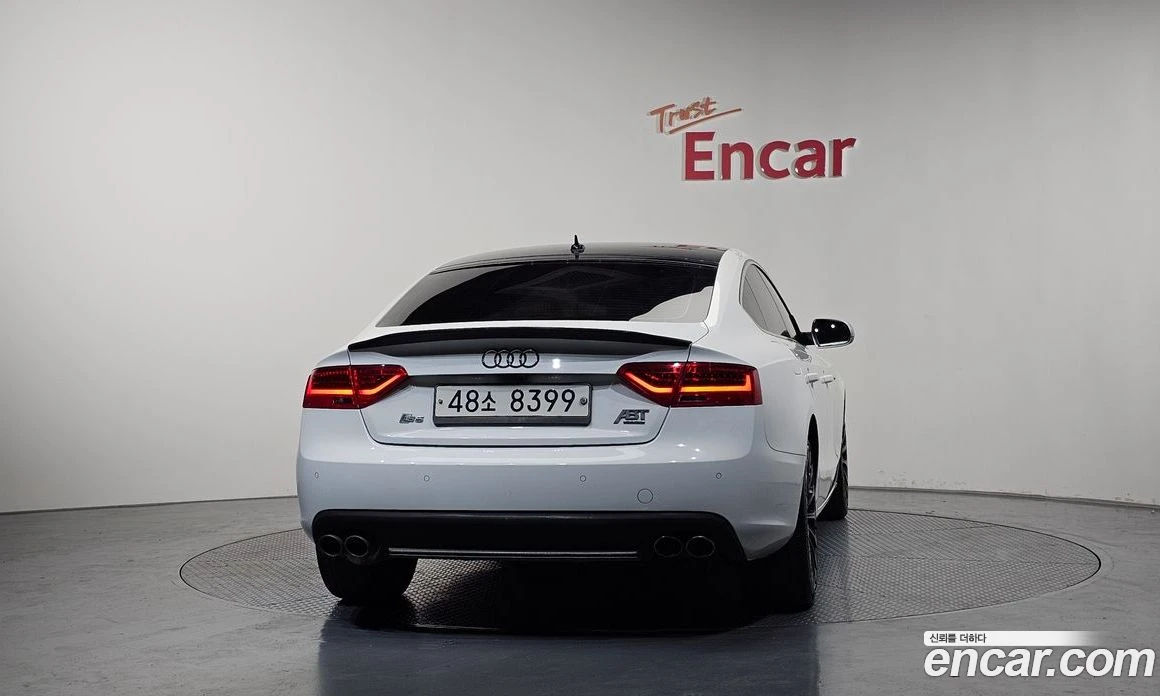 Audi A5 35 TDI Quattro Sportback 8TA, снимка 4 - Автомобили и джипове - 56122117