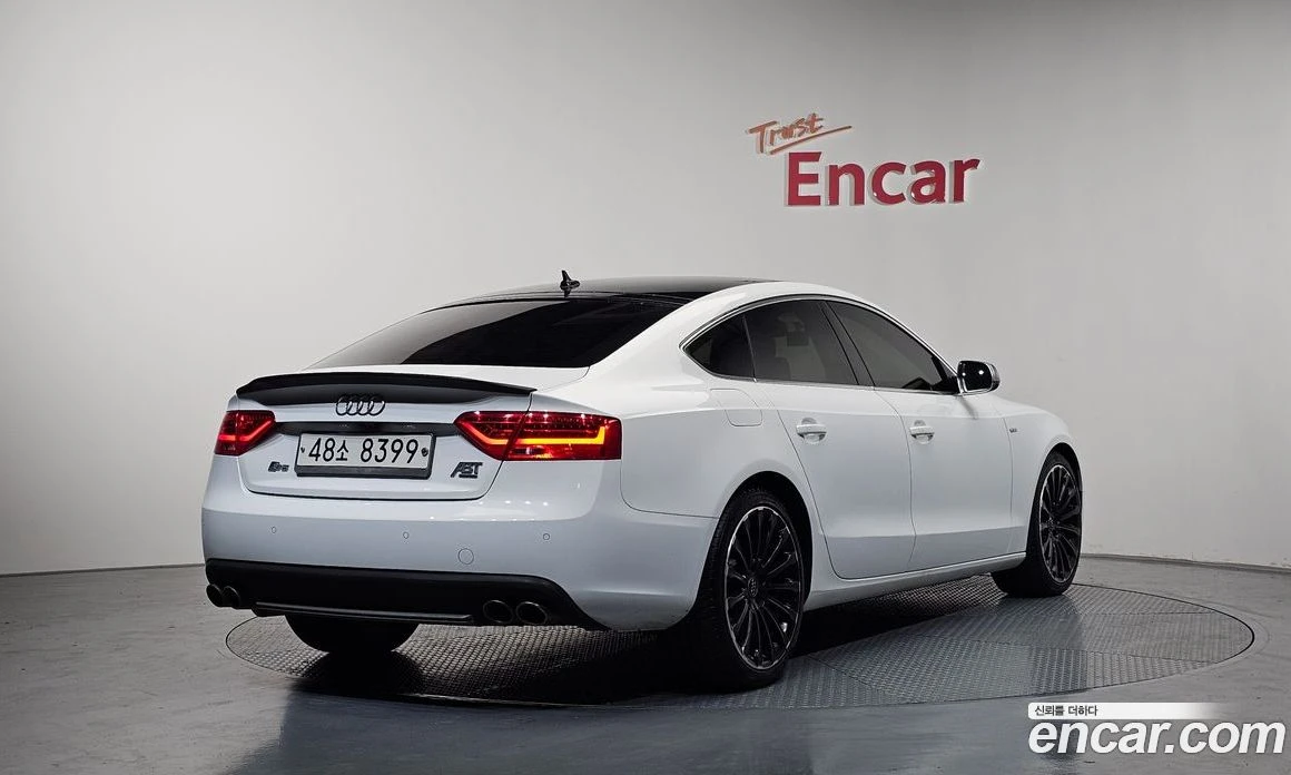 Audi A5 35 TDI Quattro Sportback 8TA, снимка 2 - Автомобили и джипове - 56122117