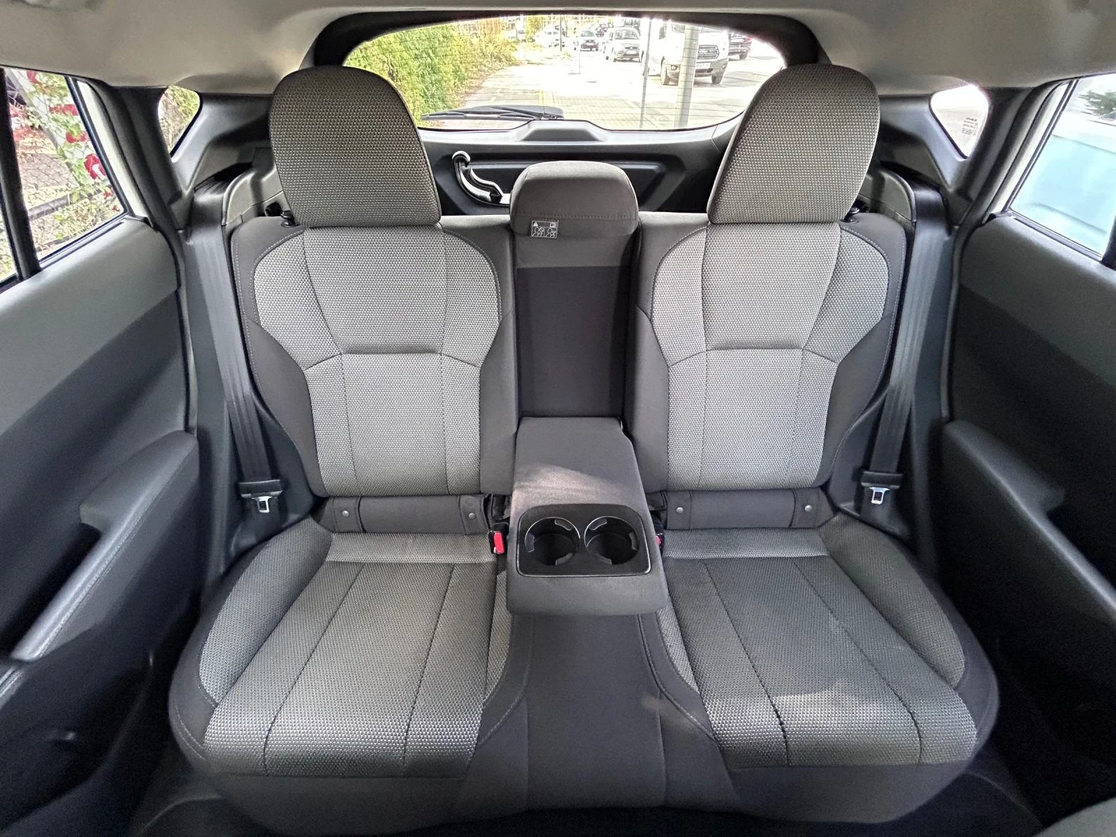Subaru Crosstrek AWD / 2, 0 BENZIN 113kw/ 20 хил.км!!! / БЯЛА ПЕРЛА, снимка 14 - Автомобили и джипове - 56211373