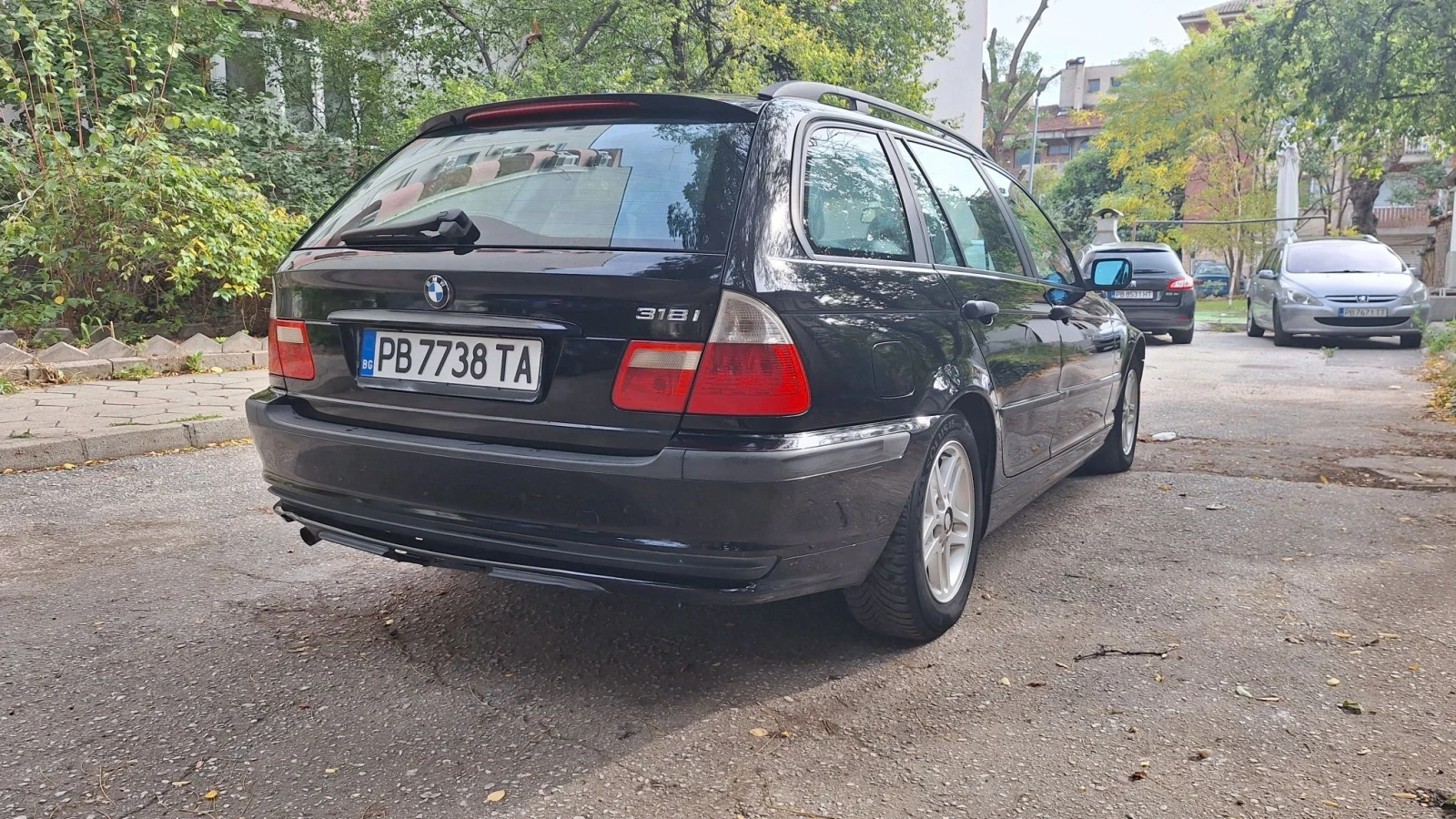 BMW 318 318i, снимка 4 - Автомобили и джипове - 56519710
