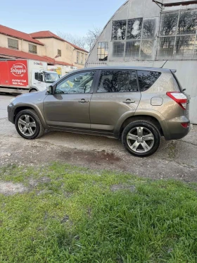 Toyota Rav4 2.2, снимка 3