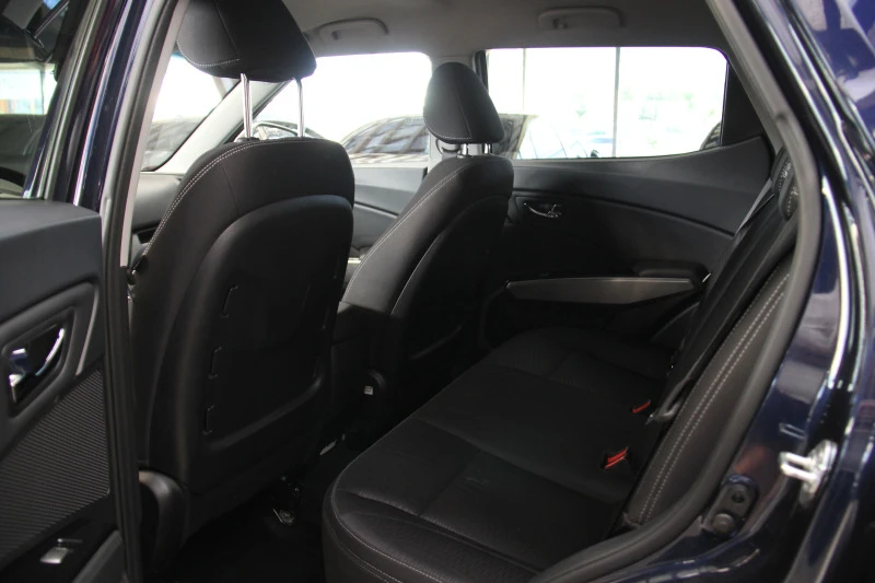 SsangYong Tivoli 4X4/Xenon/Android/Камера/Подгрев/USB, снимка 9 - Автомобили и джипове - 46280866