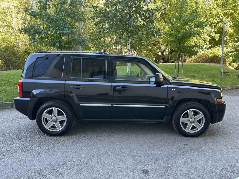 Jeep Patriot LIMITED / 2.0CRD / ПЕРФЕКТЕН, снимка 8 - Автомобили и джипове - 51806126