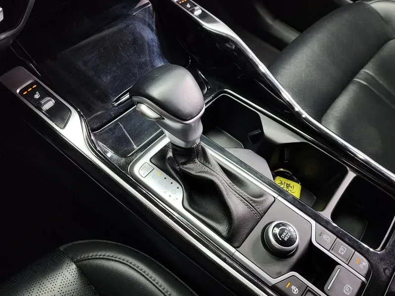 Kia Sorento 4Th Generation Diesel 2.2 2Wd Trendy, снимка 9 - Автомобили и джипове - 56208013