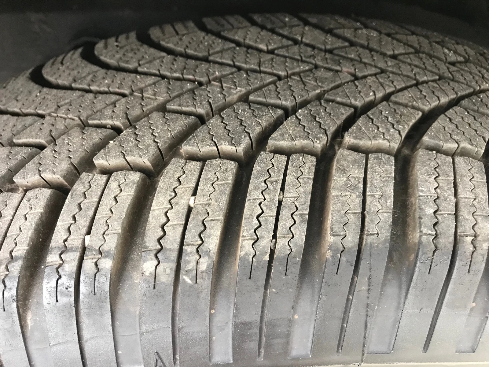 Suzuki Jimny 1.3i-4x4-face lift | Mobile.bg   15