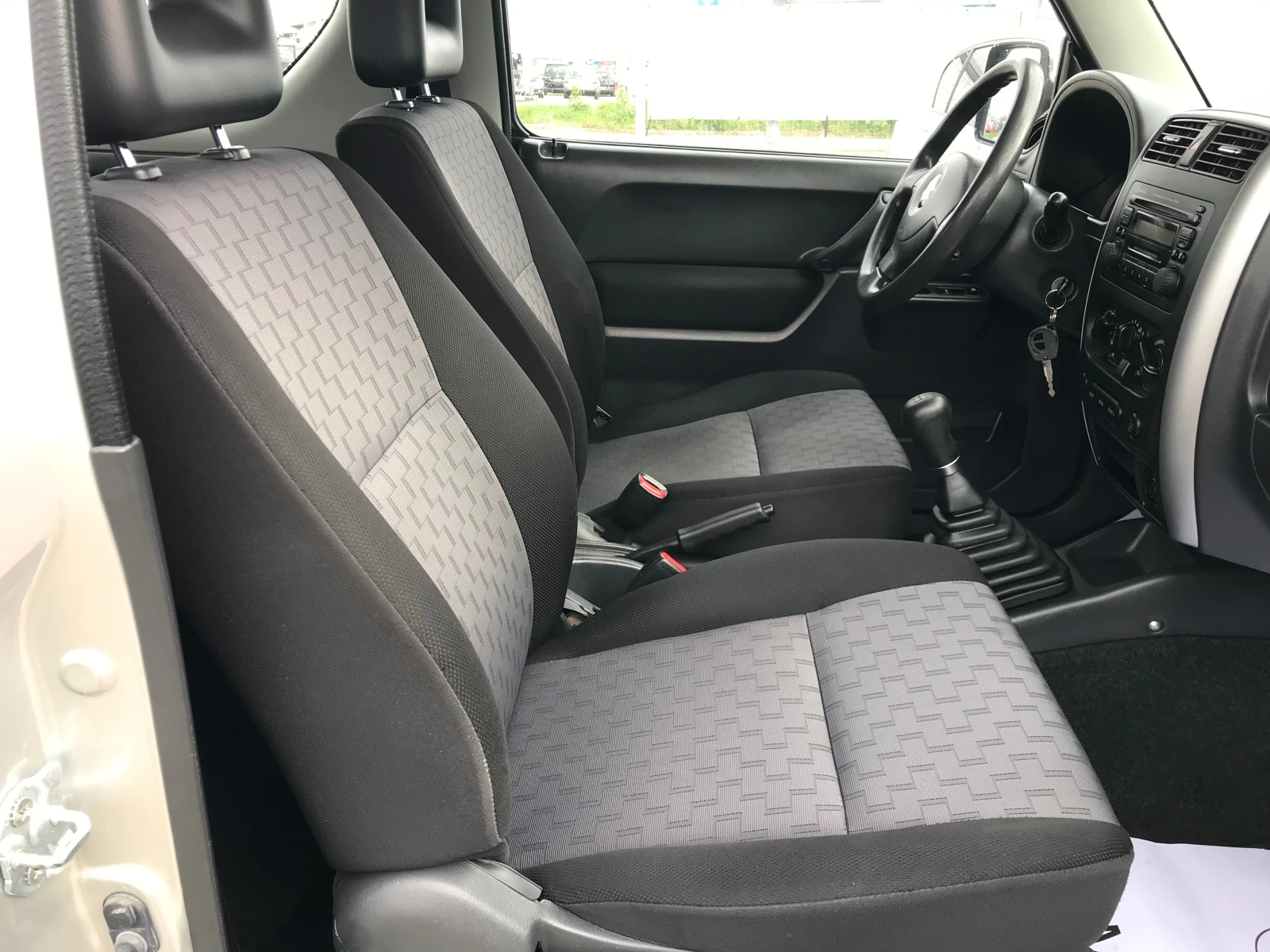 Suzuki Jimny 1.3i-4x4-face lift | Mobile.bg   10