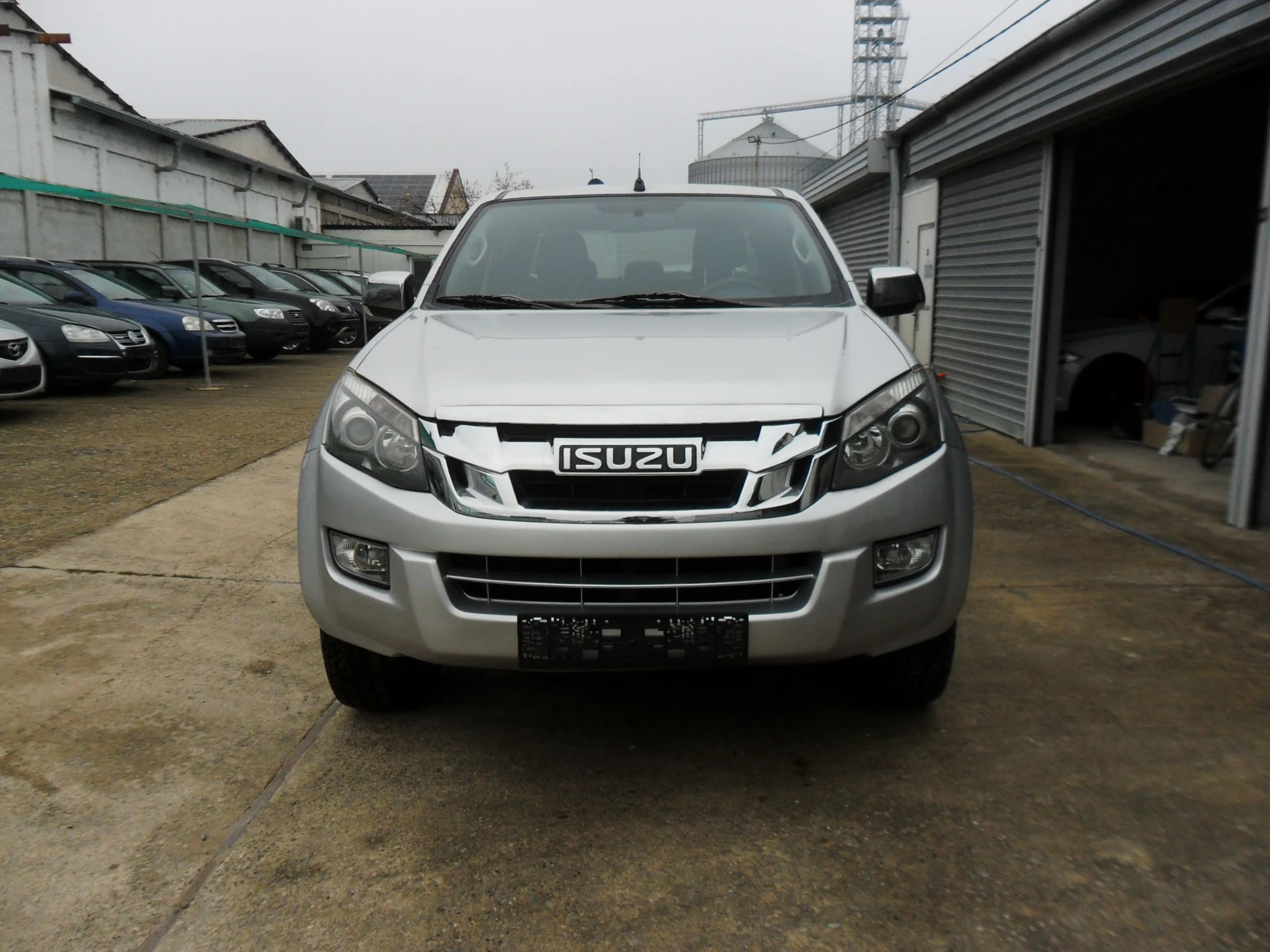 Isuzu D-max 2, 5-TDI-AUTOMAT-ITALY | Mobile.bg   2