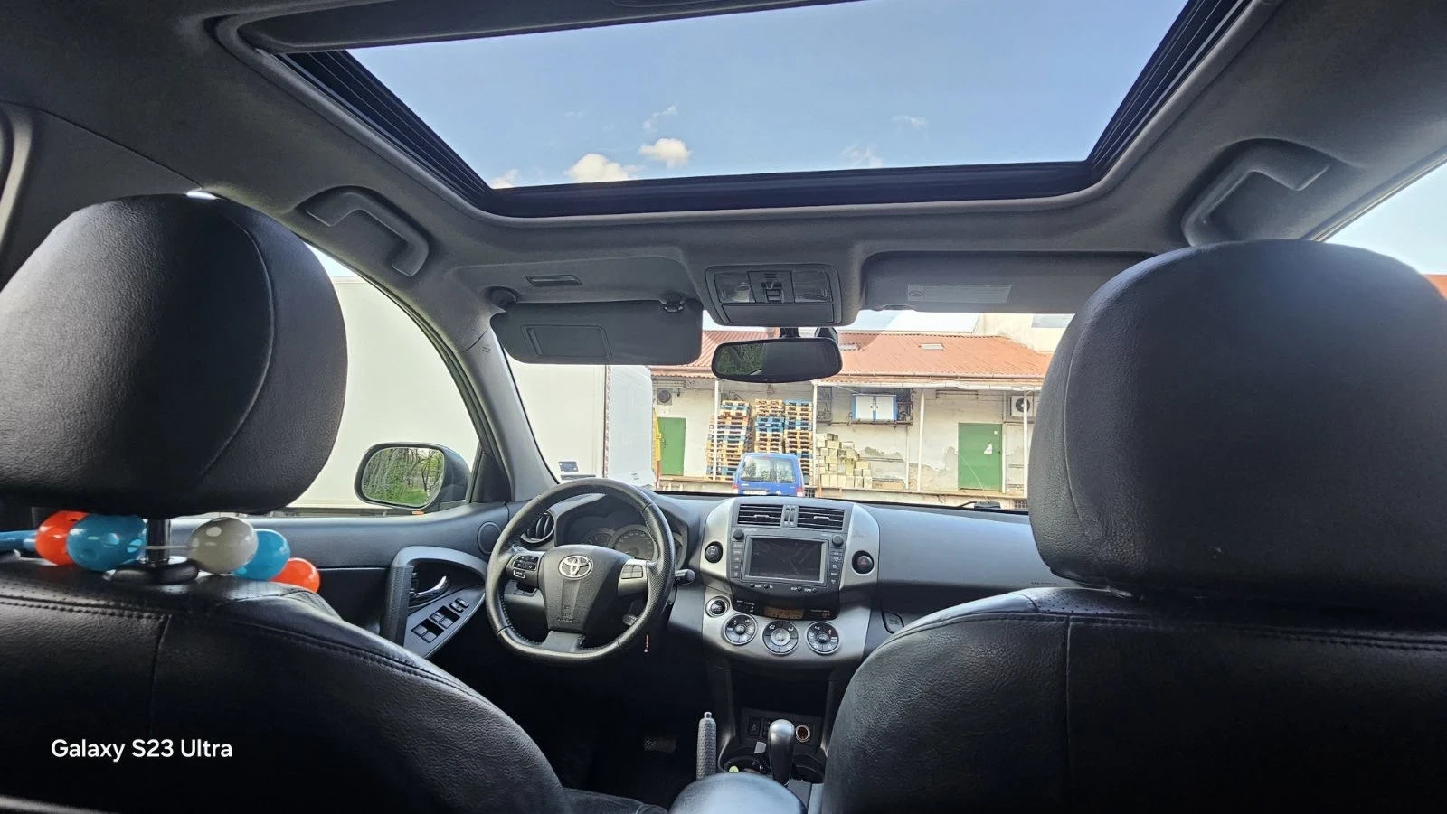 Toyota Rav4 2.2, снимка 13 - Автомобили и джипове - 54229839