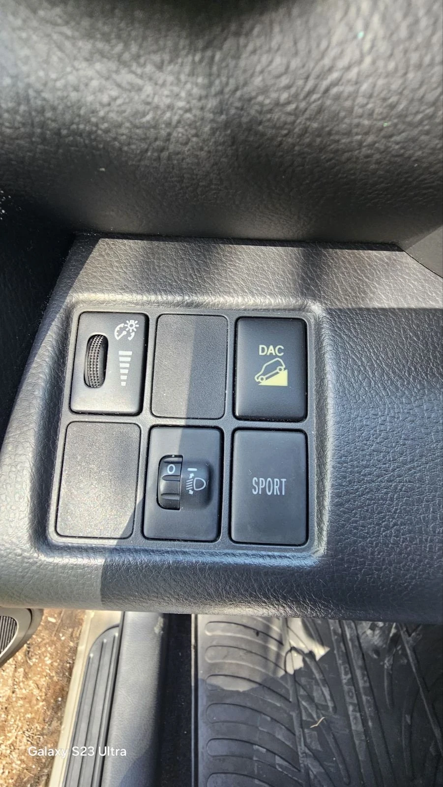 Toyota Rav4 2.2, снимка 11 - Автомобили и джипове - 54229839