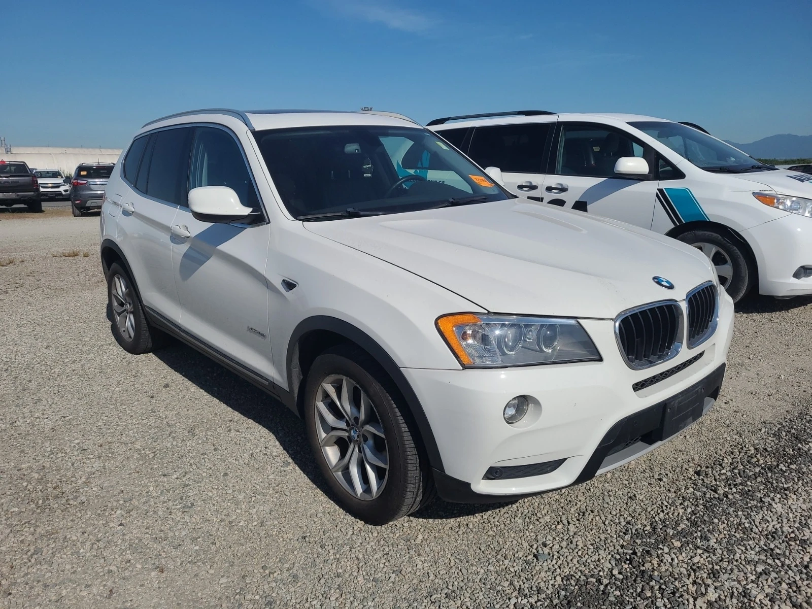 BMW X3 * * CARFAX * * АВТО КРЕДИТ * * , снимка 2 - Автомобили и джипове - 54645958