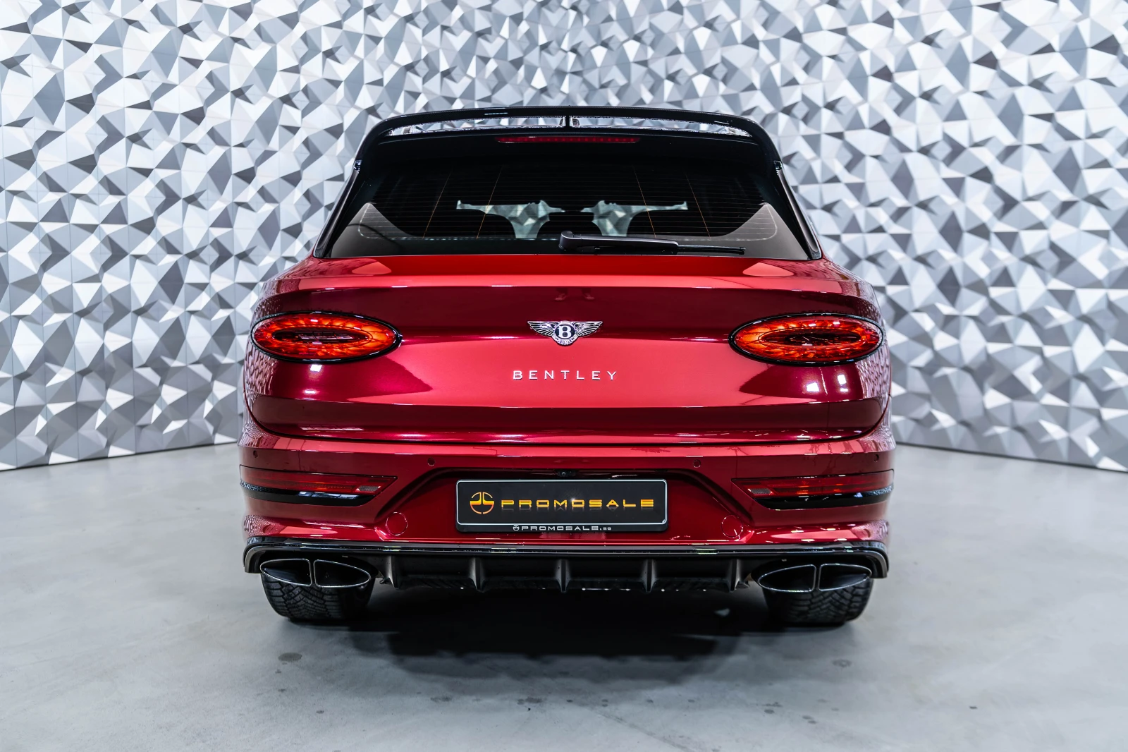 Bentley Bentayga V8 First Edition BLACK SPEC  CARBON* , снимка 5 - Автомобили и джипове - 55059461