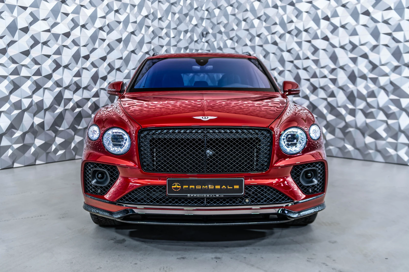 Bentley Bentayga V8 First Edition BLACK SPEC  CARBON* , снимка 2 - Автомобили и джипове - 55059461