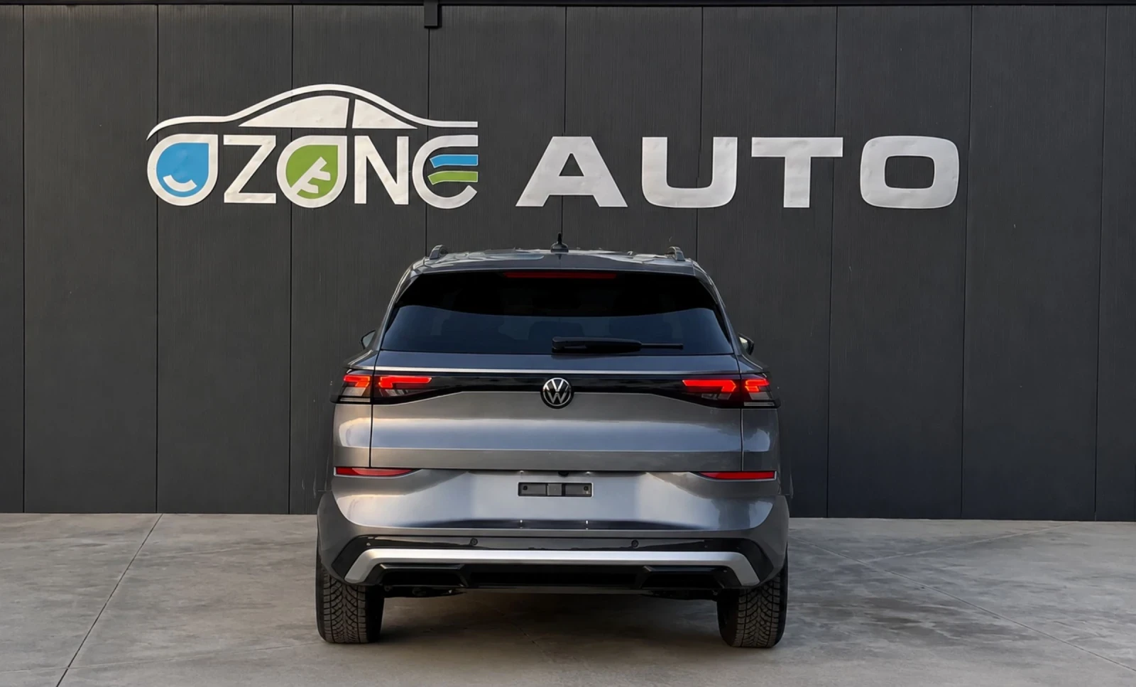 VW T-Roc 1.5 TSI, снимка 3 - Автомобили и джипове - 55383499