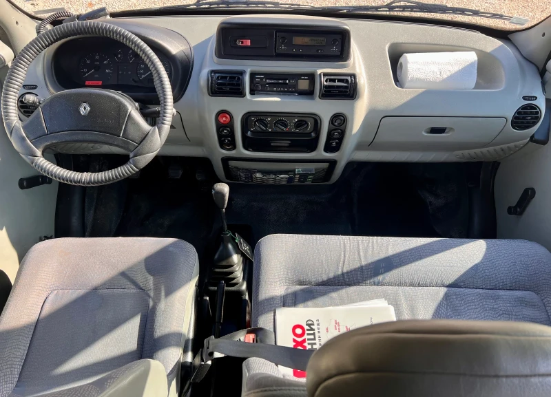 Renault Master 2.8TDI* КЛИМАТРОНИК* НАПЪЛНО ОБСЛУЖЕН* ТОП* , снимка 9 - Бусове и автобуси - 47998804