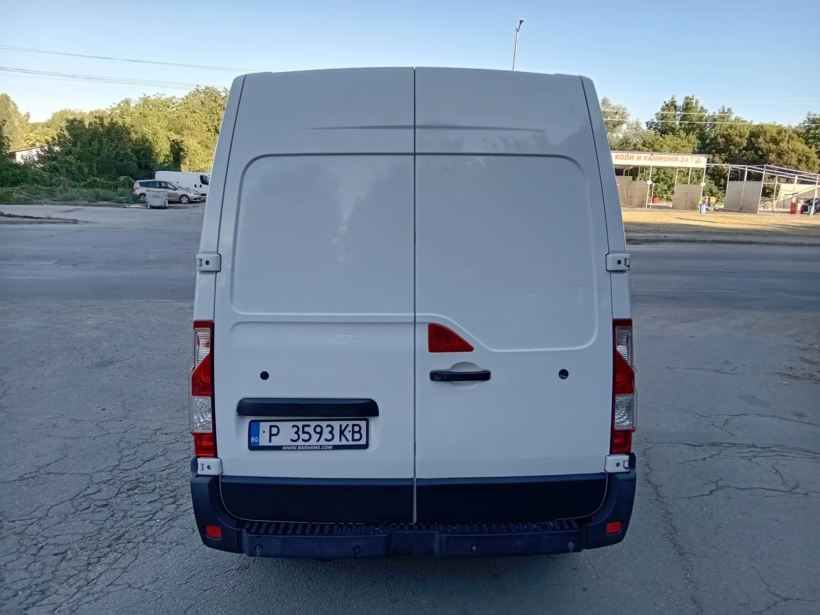 Opel Movano 2.3 DCI Климатик  - изображение 6