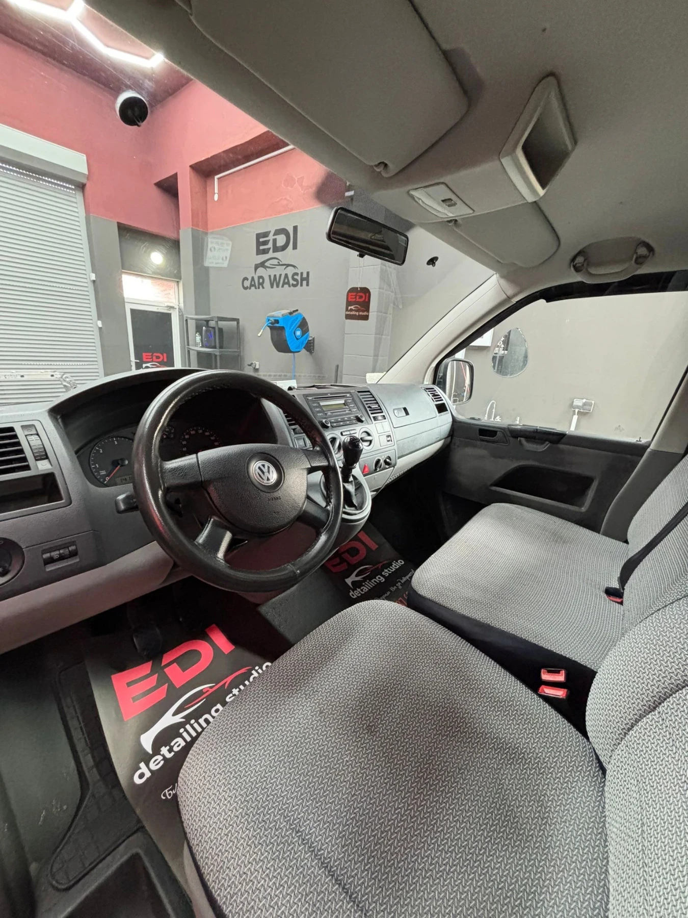 VW T5, снимка 8 - Бусове и автобуси - 54857853